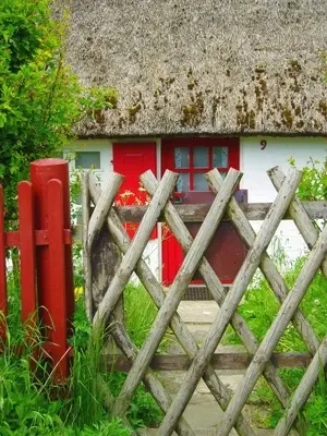 Zaun und Haus